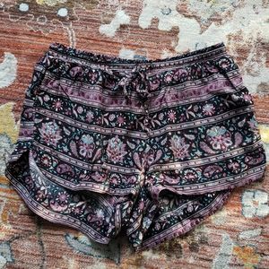 American Eagle Draw String Shorts